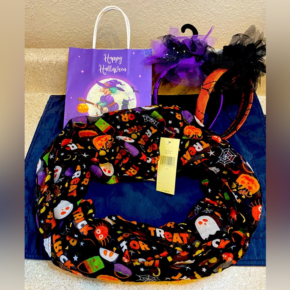 Halloween scarf set!